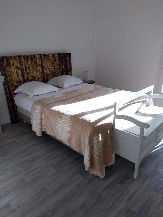 La Villa Sokriss Lanvallay ภายนอก รูปภาพ